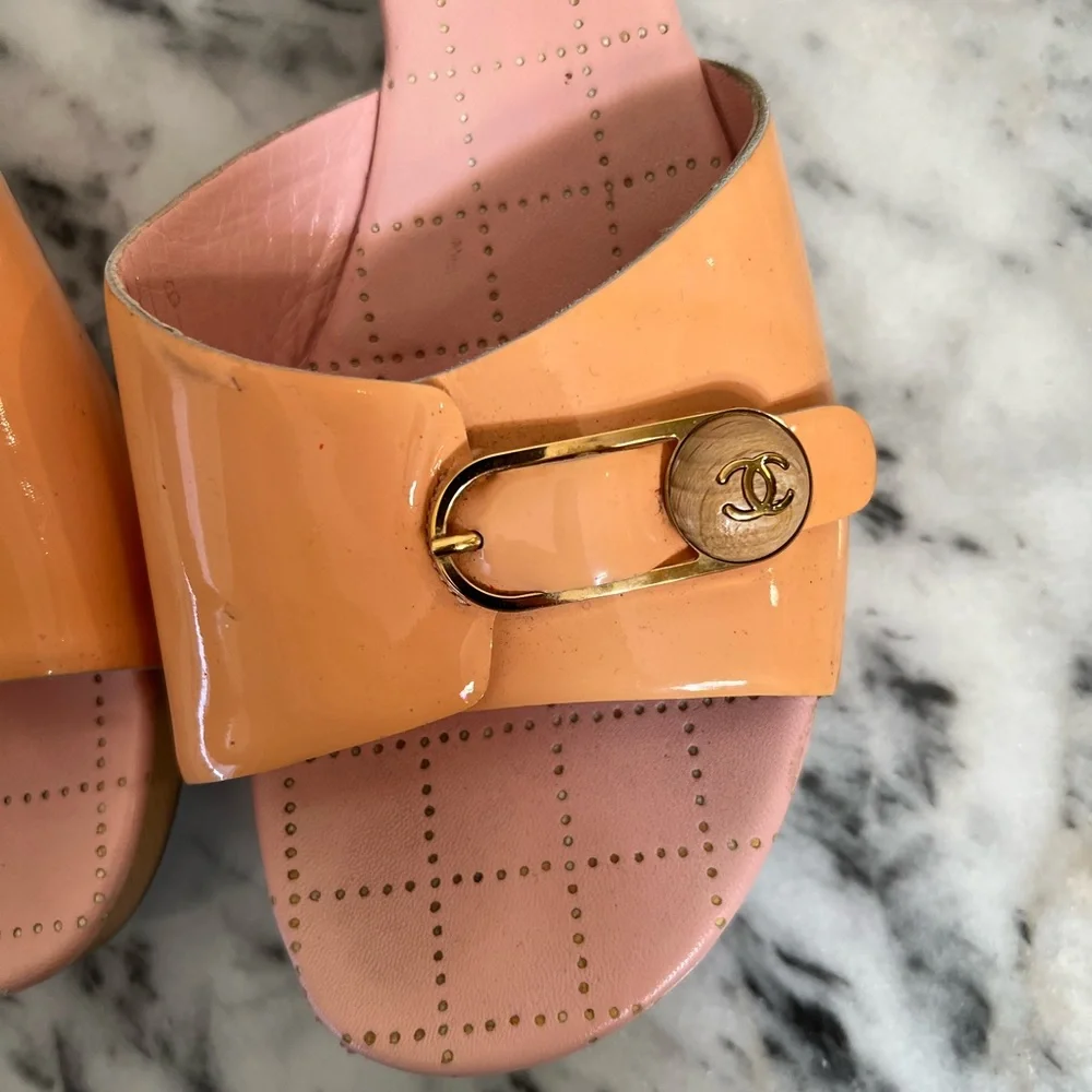 Chanel sandals, Croc, Slippers size 11B